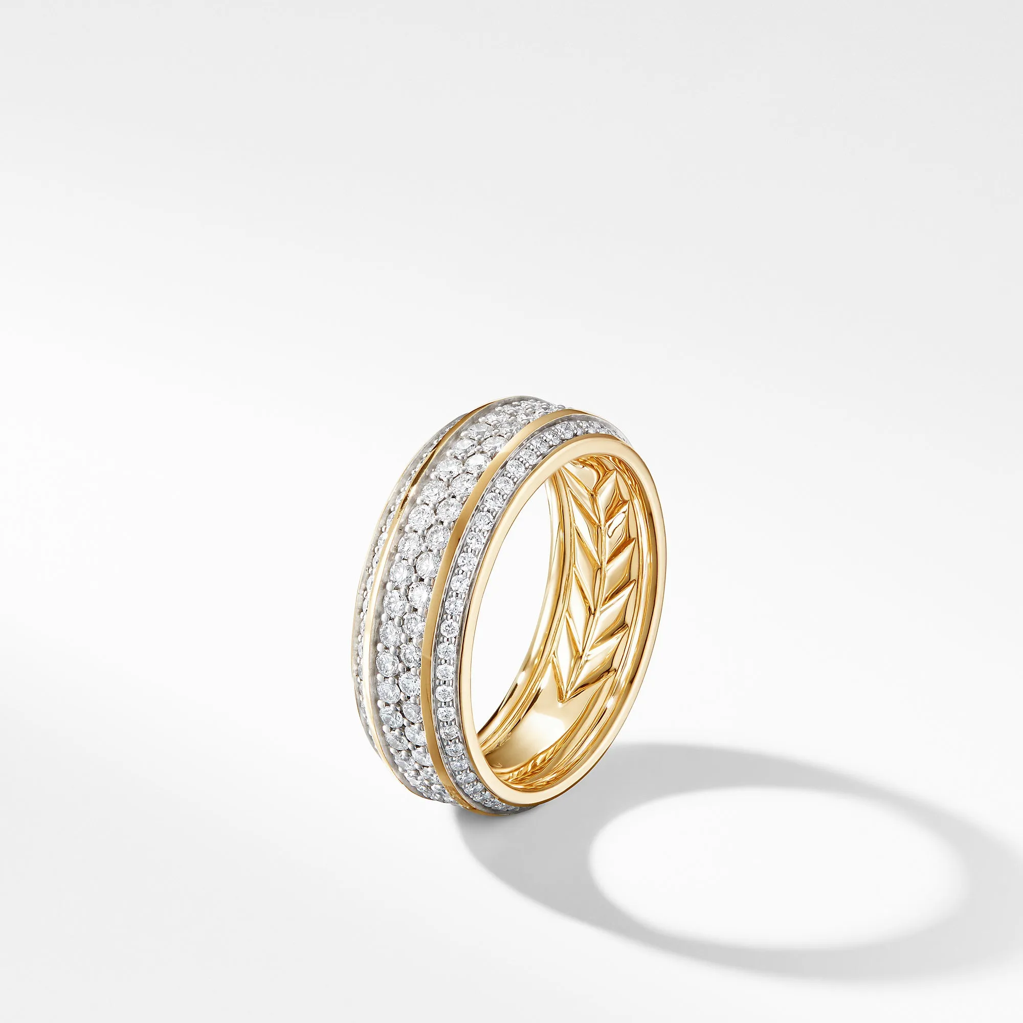 Beveled Band Ring in 18K Yellow Gold with Diamonds