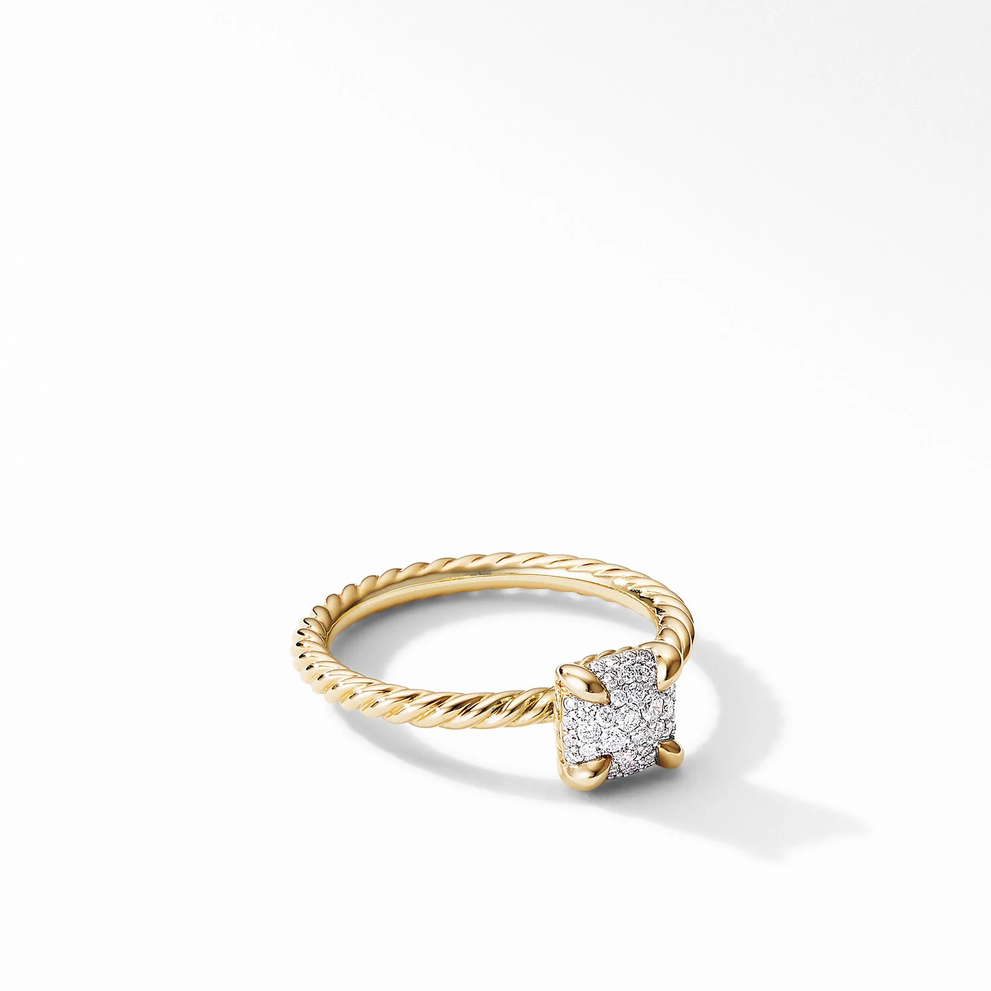 Châtelaine® Ring in 18K Yellow Gold with Full Pavé Diamonds, Size 6